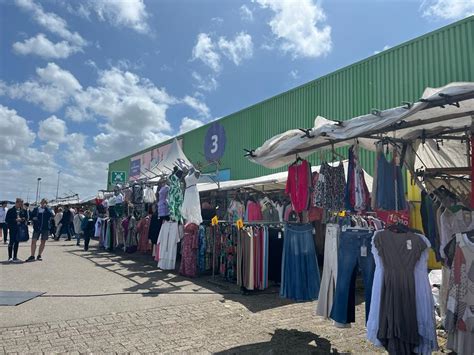 zwarte markt beverwijk openingstijd.